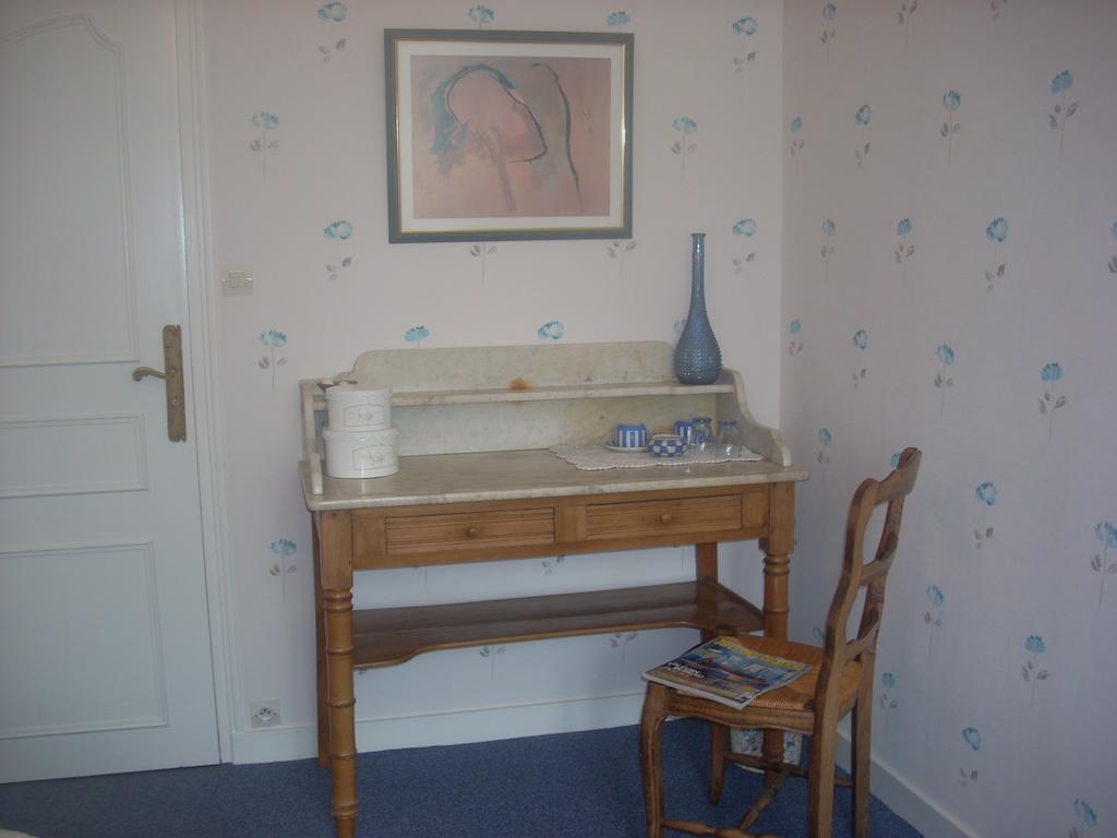 Chambres D'Hotes Kergollay Lanhouarneau Room photo